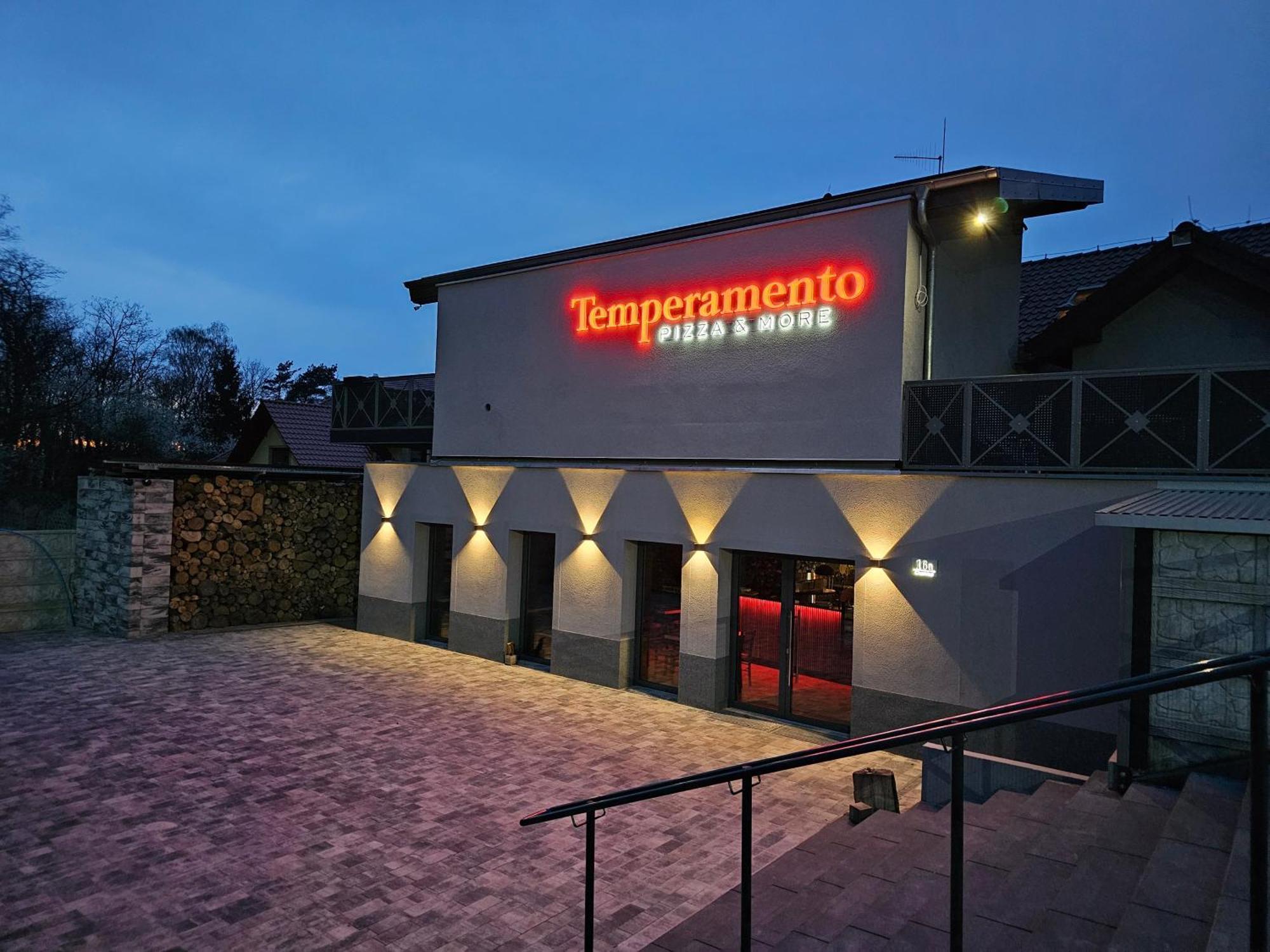 Pensjonat Fitness & Spa Gregor Ζιελόνα Γκόρα Εξωτερικό φωτογραφία